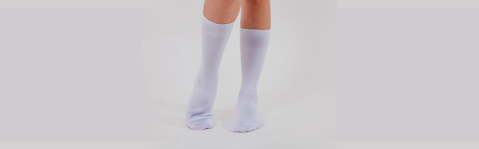 Ribbed knee-high socks